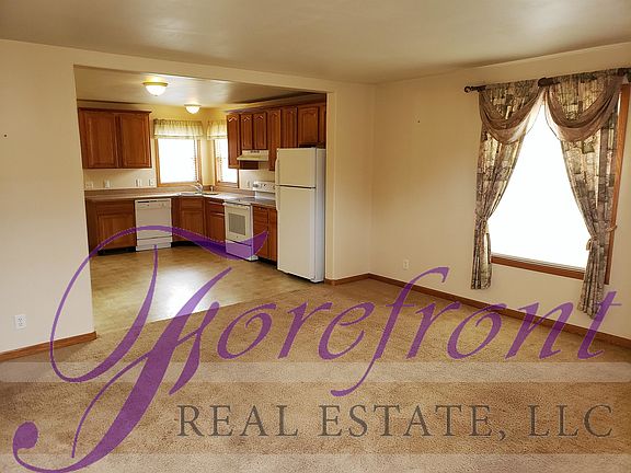2nd image of 734 S 4th St #1