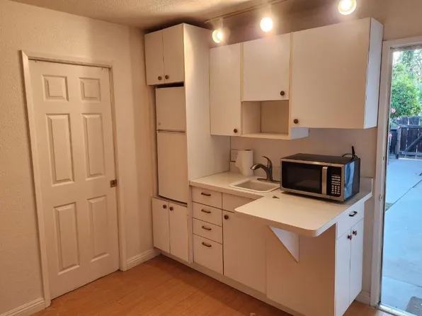11443 Richmont Rd #A, Loma Linda, CA 92354