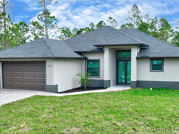 3rd image of 1104 Calvin Ave