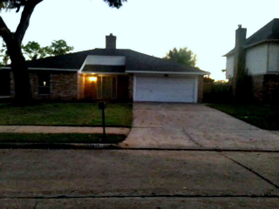 1st image of 15727 Barbarossa Dr