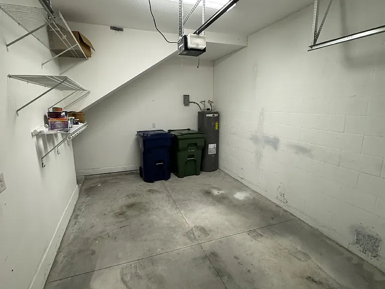 3701 W Carmen St #6 — Photo 27