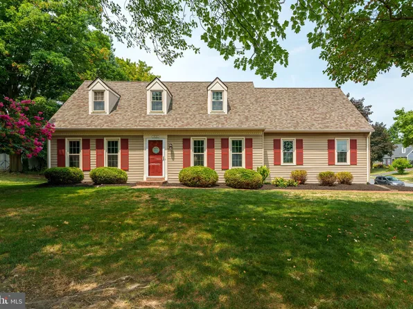 818 E Jefferson Ct, Lancaster, PA 17602
