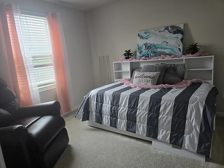 204 Thicket Dr #1 — Photo 3