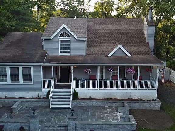 2nd image of 252 Birchwood Dr