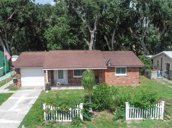 6627 Parkside Dr, New Port Richey, FL 34653