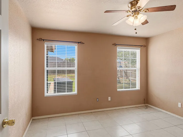 344 Vista Hermosa — Photo 15
