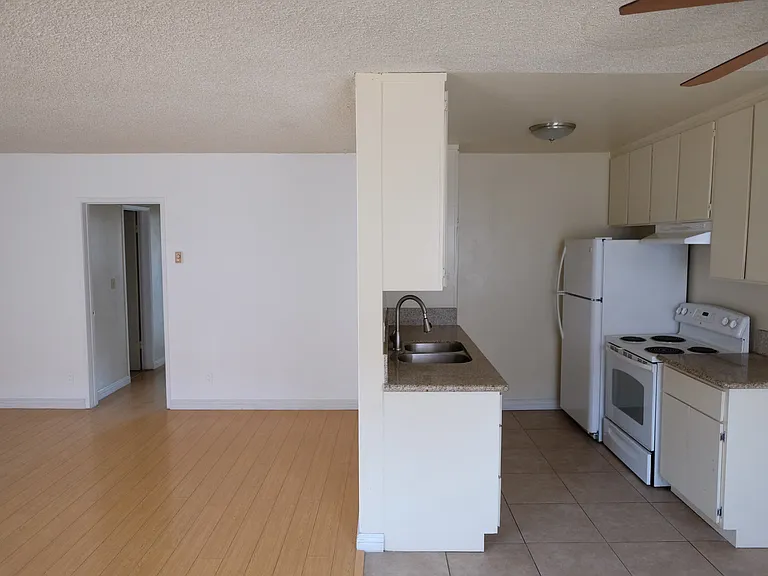 Tilden Apartments — Photo 32