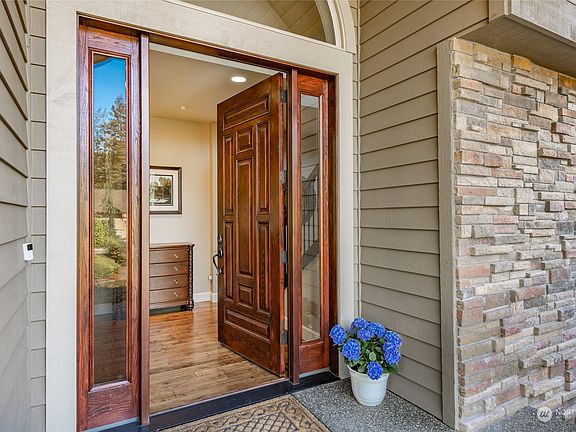 5th image of 8965 Bald Eagle Drive