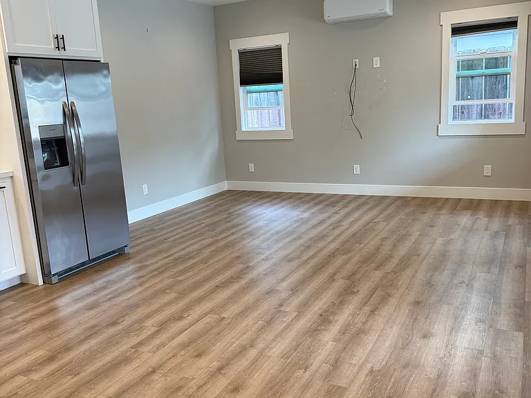2852 Carmen Ave — Photo 5