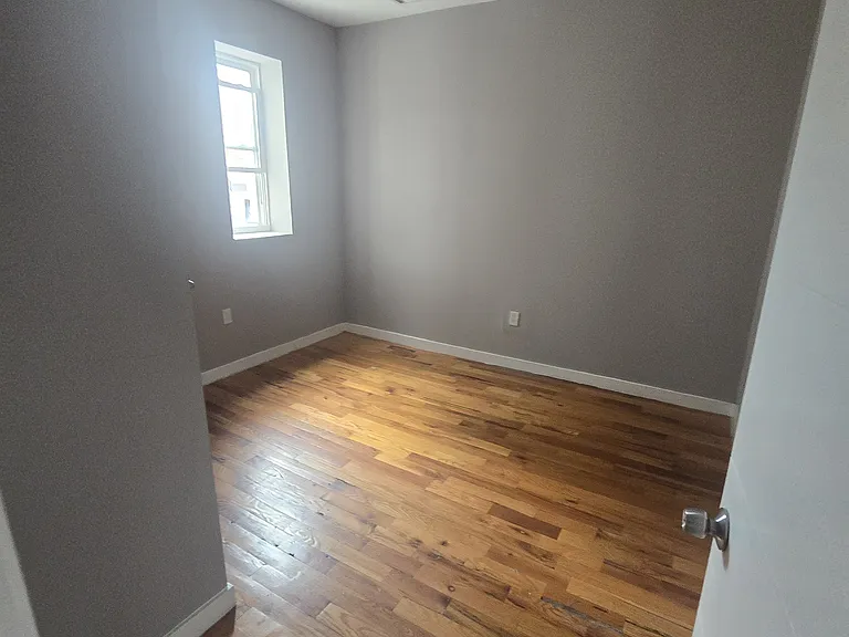 863 18th Ave #G301 — Photo 8