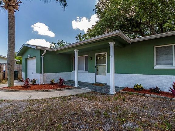 4th image of 1011 Woodbrook Dr S