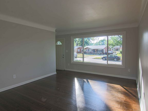 4th image of 29482 Shirley Ave