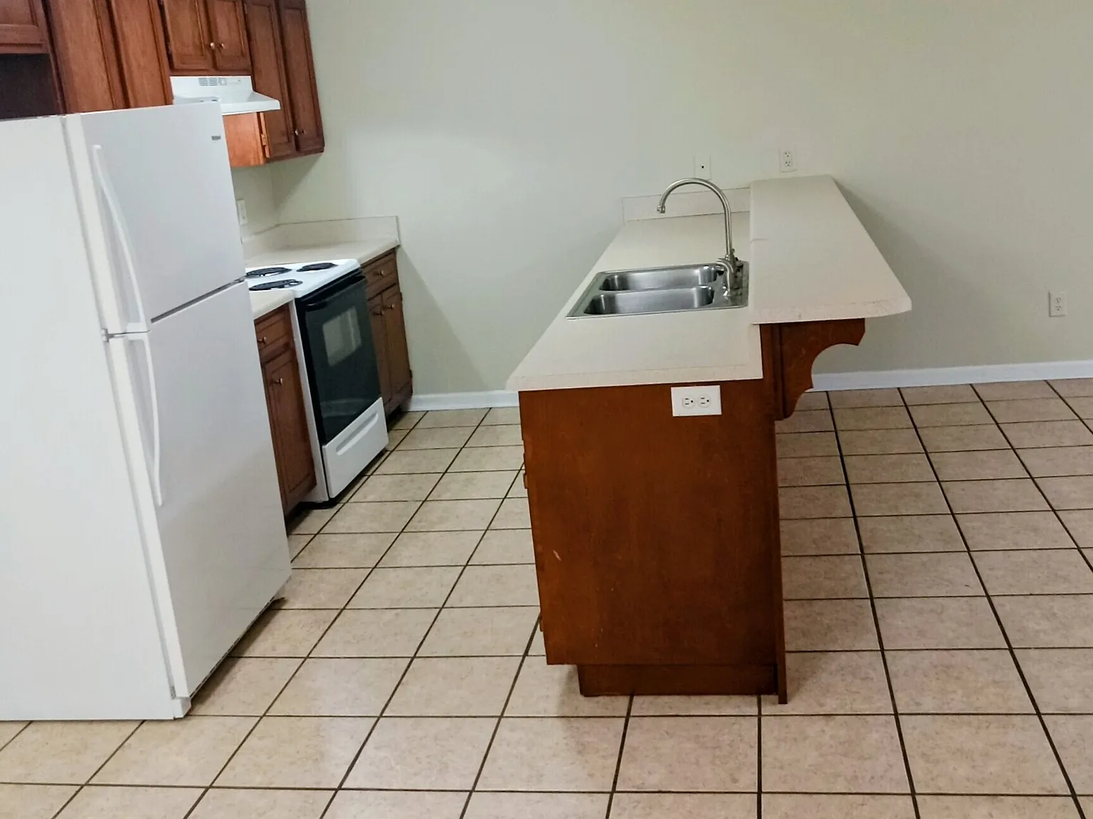 2 bed, 2.0 bath, 1139 sqft, $900 — Photo 3