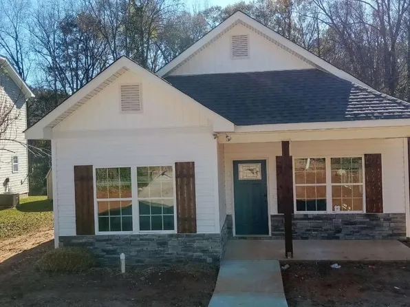 1102 Riverwood, Valley, AL 36854