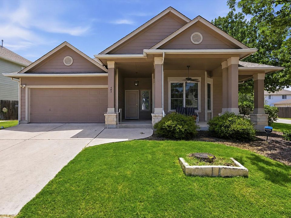 1st image of 485 Faircrest Dr