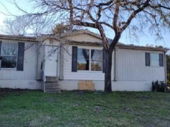 4400 Appletree Ct, Granbury, TX 76048
