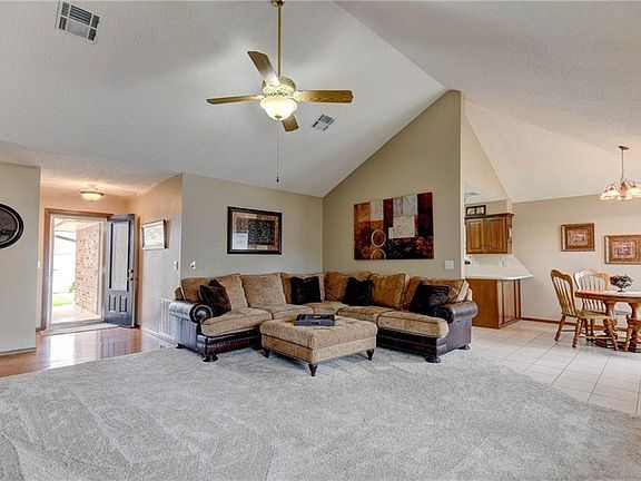 4th image of 1620 Wilderness Dr