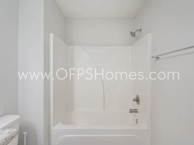 824 Valley Rd — Photo 18