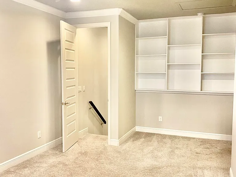 2715 Vuldarno Ln — Photo 22