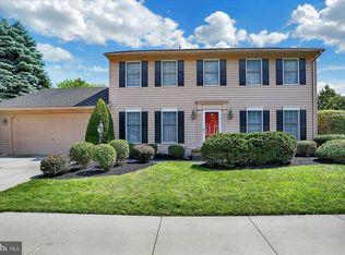 908 Loring Ln, Mechanicsburg, PA 17055