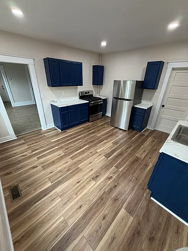 323 1/2 E Main St #1 Photo 1