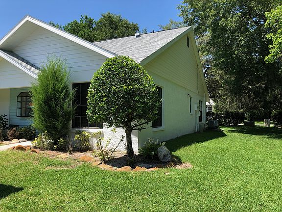 Front/side of house 
