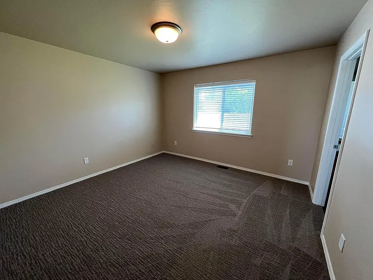625 Gimlet Dr — Photo 6