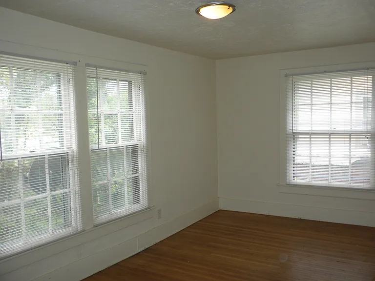 1008 Otto Ct — Photo 17
