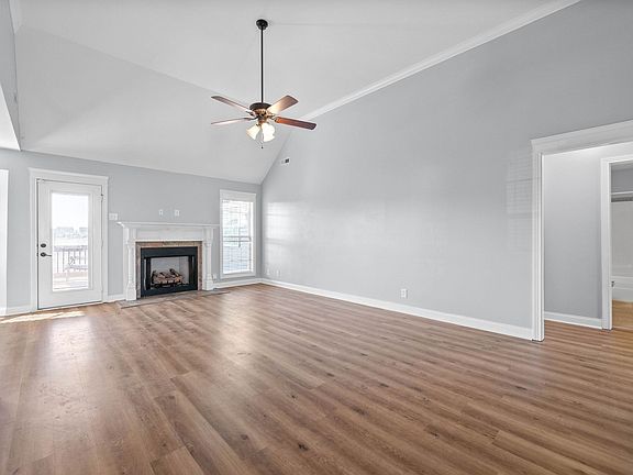 5th image of 1320 Canyon Pl