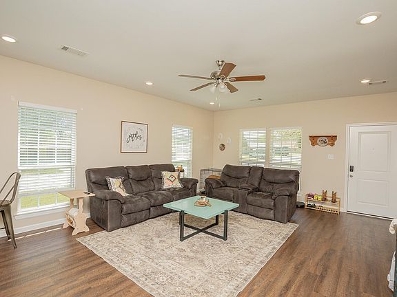 5th image of 1024 River St