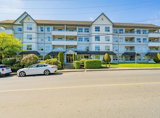 1631 Dufferin Cres #405, Nanaimo, BC V9S 5T4