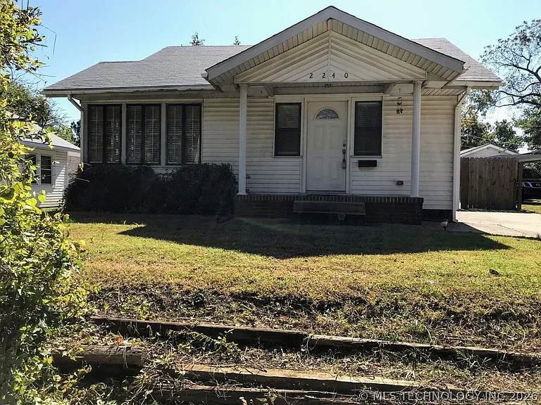 2240 E 12th Pl — Photo 1