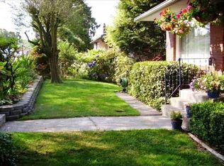 9407 24th Ave SW, Seattle, WA 98106