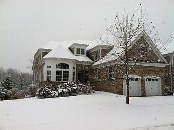 1st image of 2 Lonergan Ln
