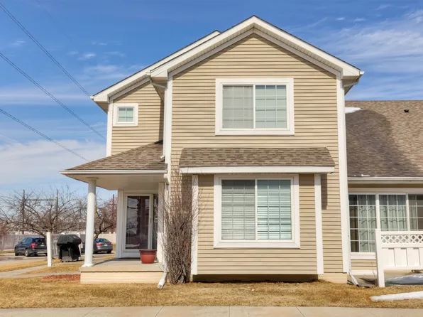 2844 Ashland Ct, Altoona, IA 50009