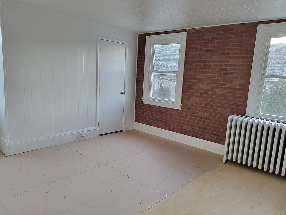 2nd image of 113 N Church St #0