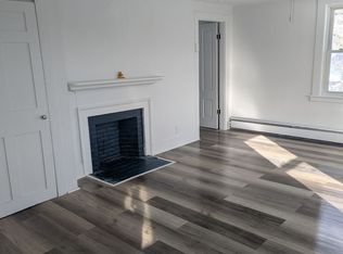 7 Flanders St #A, Enfield, NH 03748