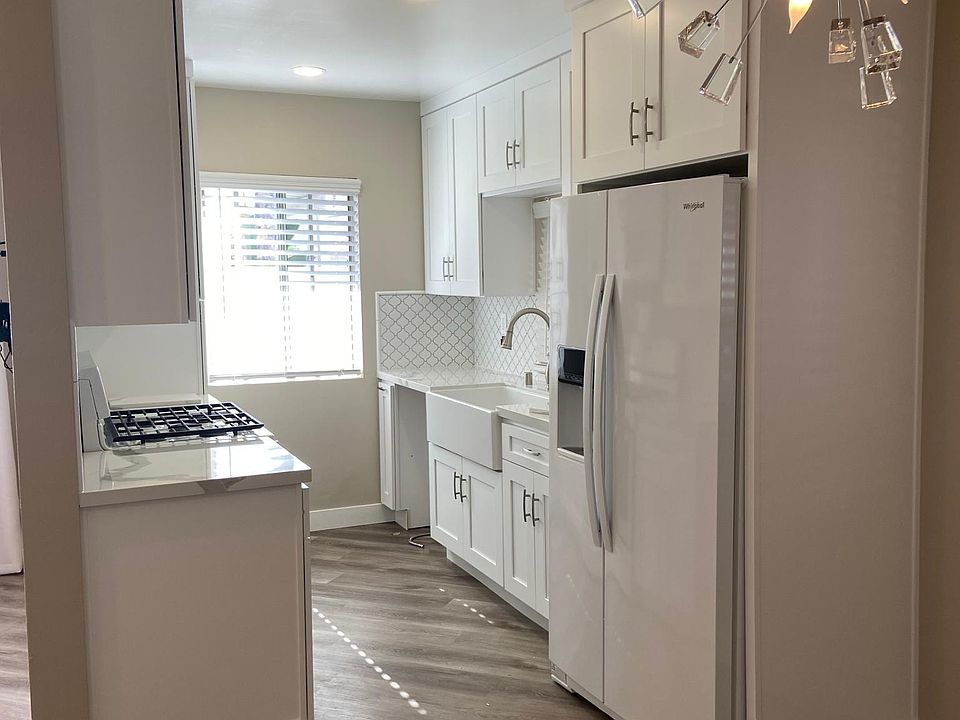 1st image of 10842 Huston St APT 2