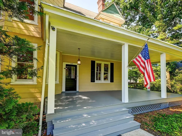 207 W Seminary Ave, Lutherville Timonium, MD 21093