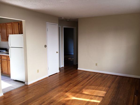 460 E Norwich Ave APT C