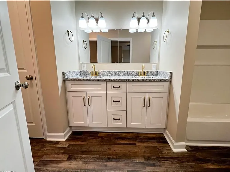 105 E Highfill Ave #105 — Photo 32