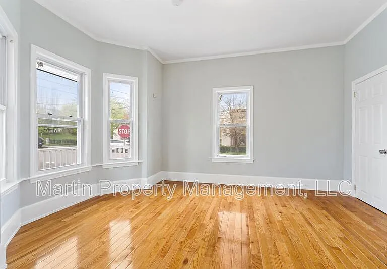 79 Derby St — Photo 2