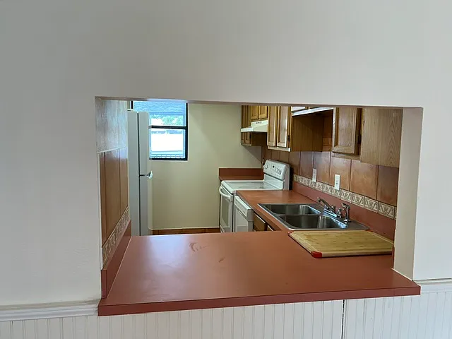 2 bed, 955 sqft, $1,800 — Photo 3