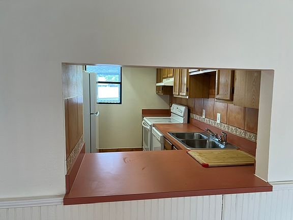 3rd image of 1960 Lakewood Club Dr S #2-L