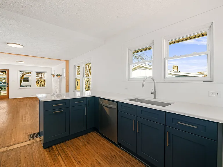 19 Jarrett St — Photo 9