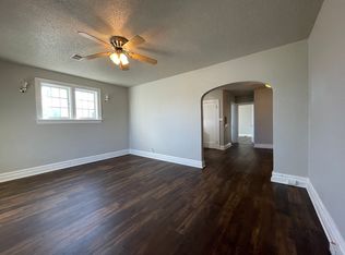812 Parkview Dr #C, Festus, MO 63028