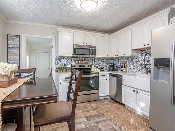3rd image of 4325 5TH AVENUE S