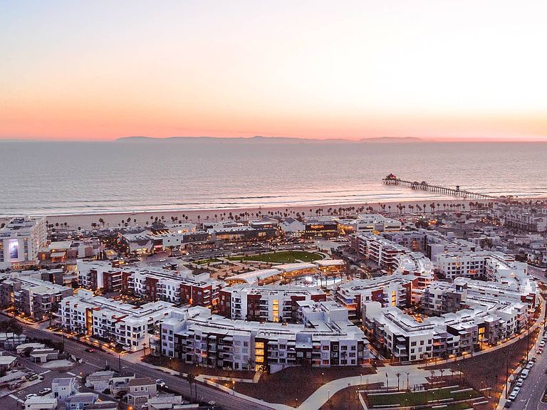 The Residences at Pacific City Apartment Rentals Huntington Beach, CA