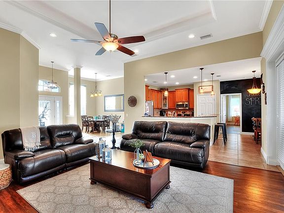 4th image of 6303 Riverlake Ct