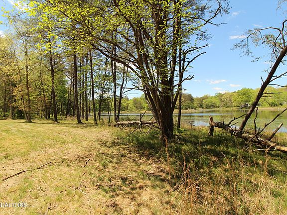 5th image of 165 Cherokee Dr Lot 63&62